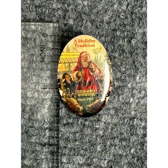 Waffle House Christmas Pinback 2015 Holiday Tradition Collectible Memorabilia - Picture 2 of 4